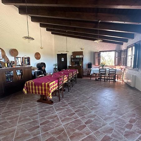 Agriturismo La Fillirea Sant' Antonio di Santadi 外观 照片