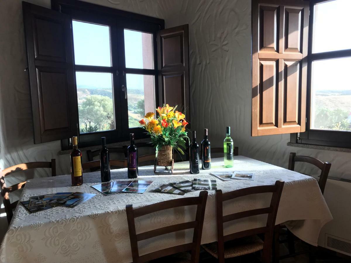 Agriturismo La Fillirea Sant' Antonio di Santadi 外观 照片
