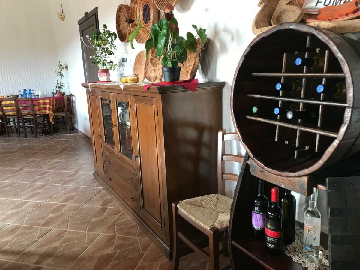 Agriturismo La Fillirea Sant' Antonio di Santadi 外观 照片